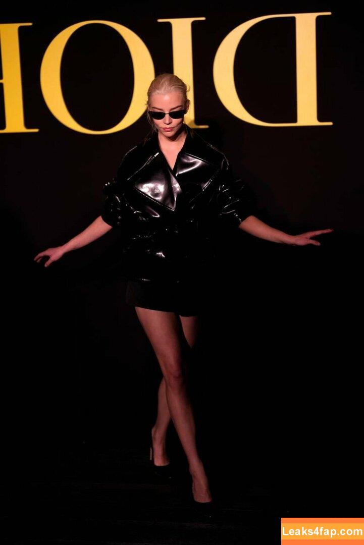 Anya Taylor-Joy / anyataylorjoy / owlicats leaked photo photo #0636