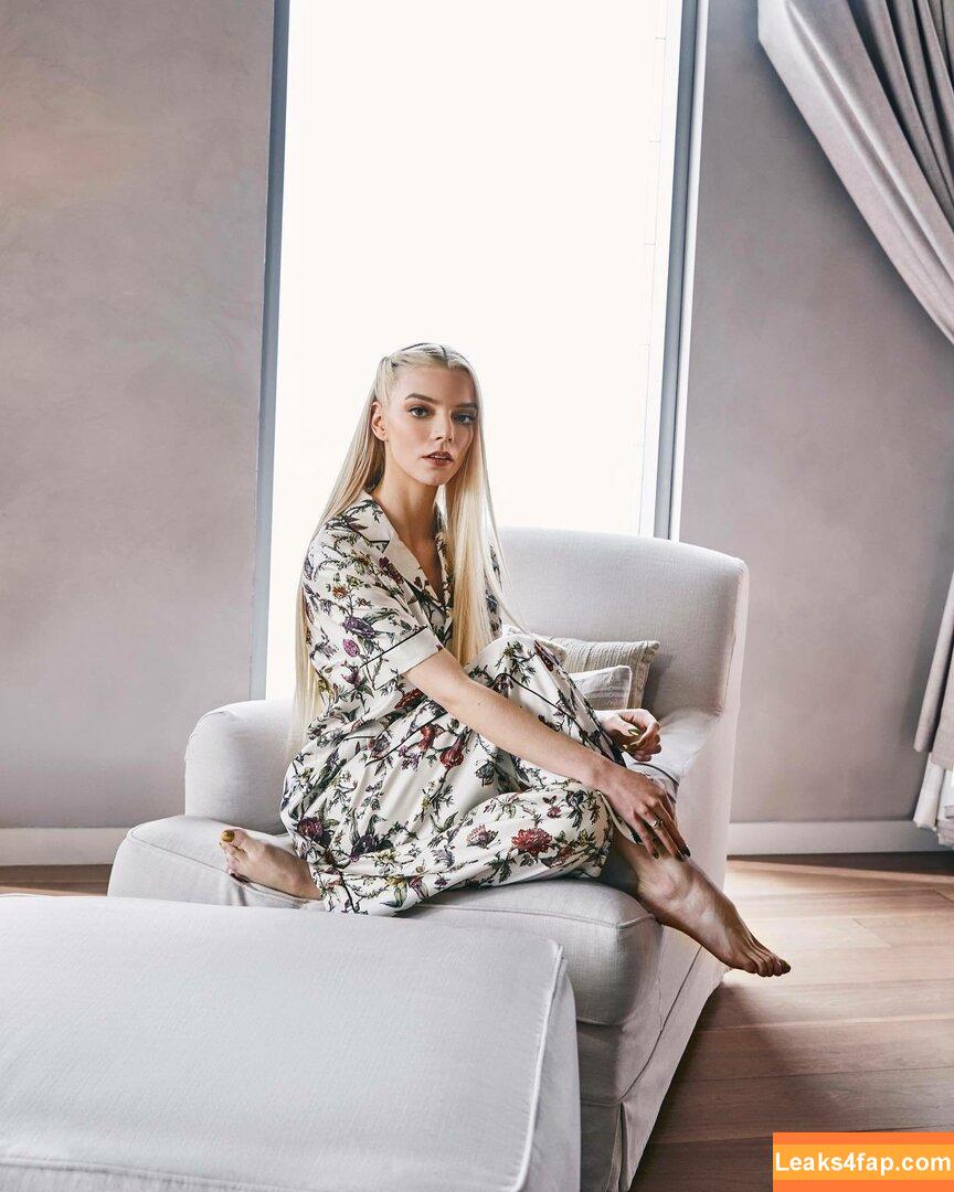 Anya Taylor-Joy / anyataylorjoy / owlicats leaked photo photo #0645