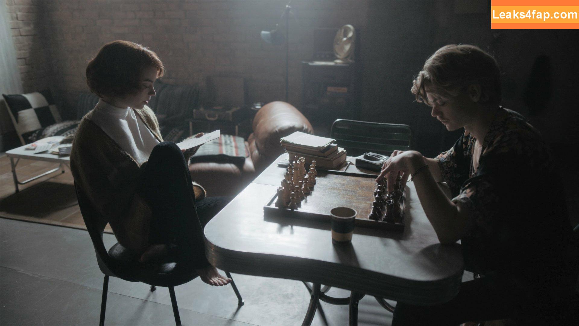 Anya Taylor-Joy / anyataylorjoy / owlicats leaked photo photo #0650