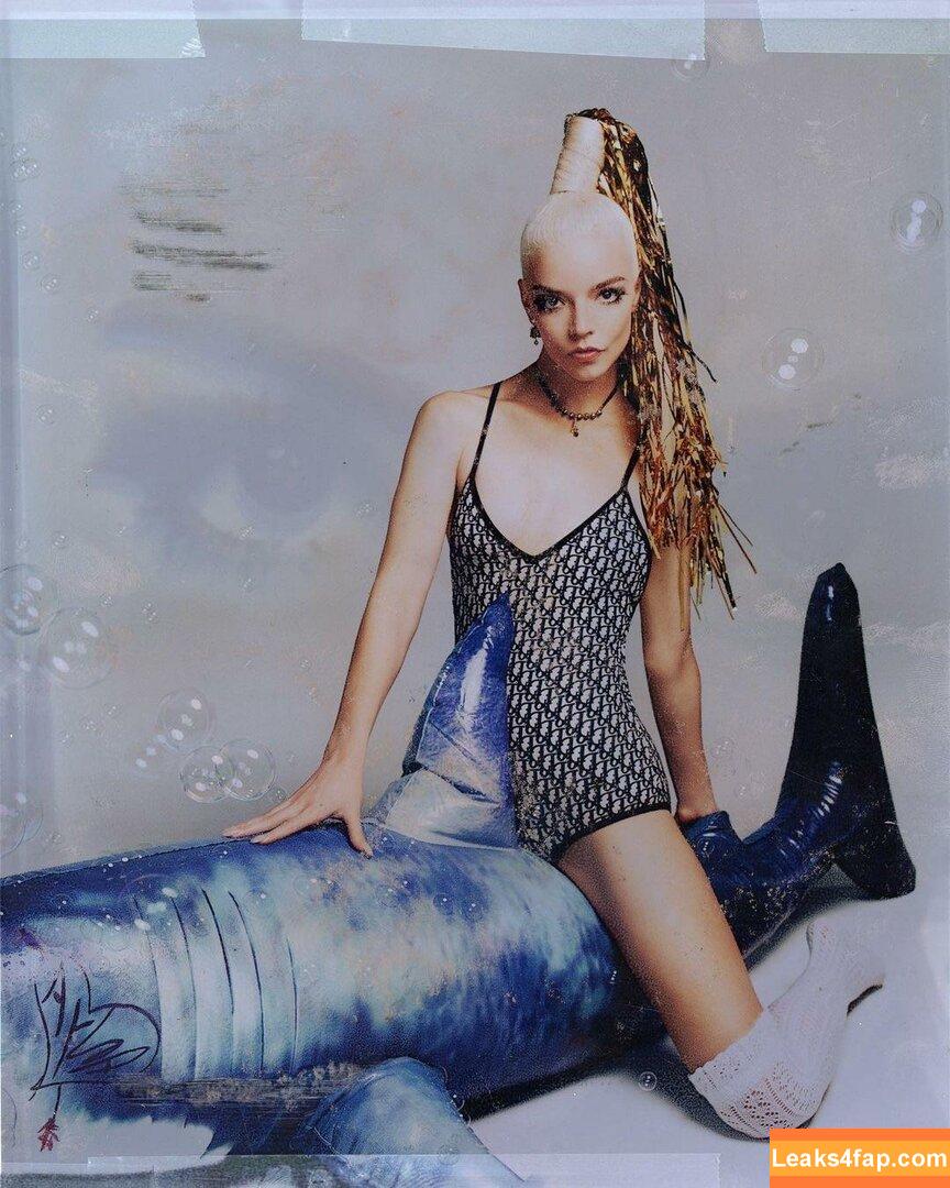 Anya Taylor-Joy / anyataylorjoy / owlicats leaked photo photo #0661