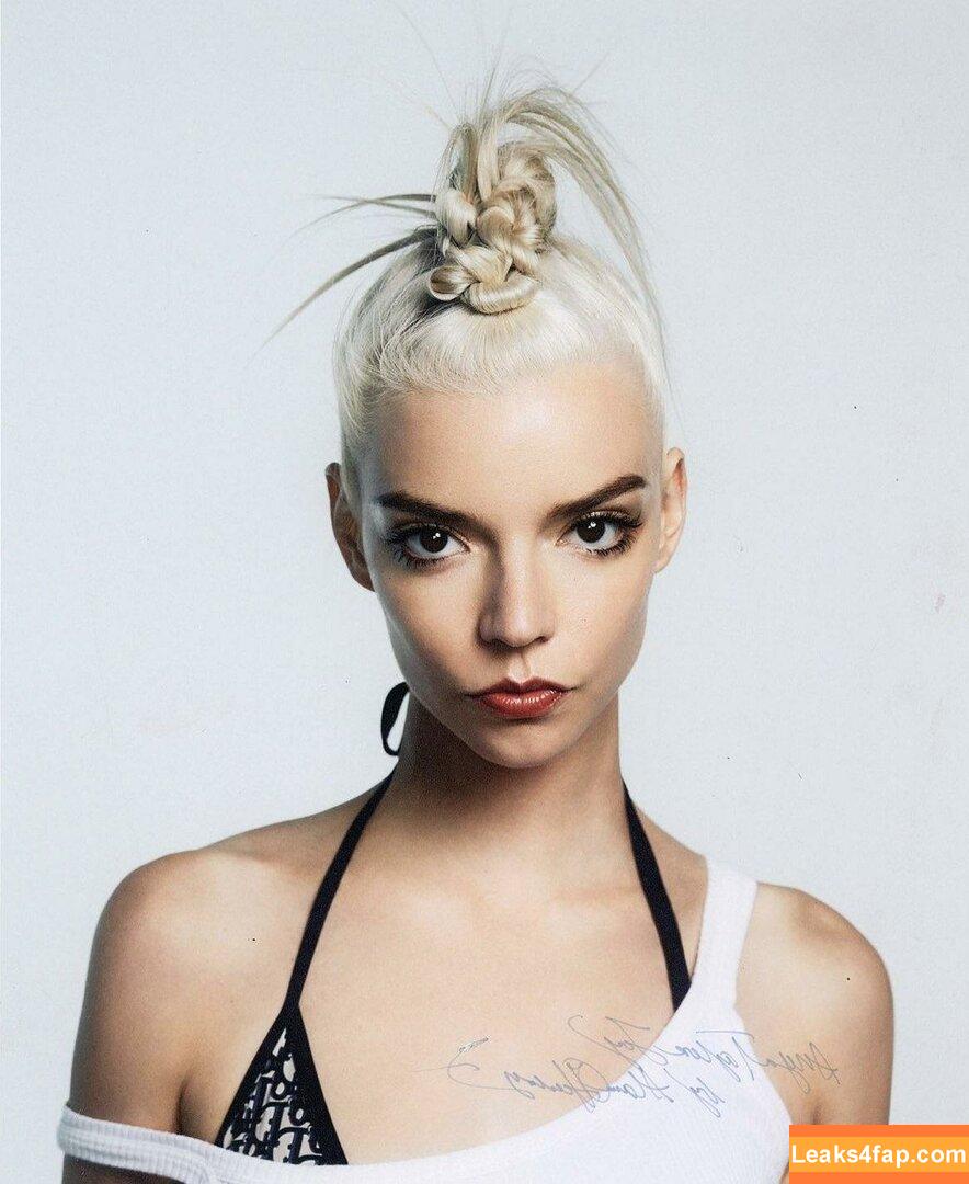 Anya Taylor-Joy / anyataylorjoy / owlicats leaked photo photo #0665