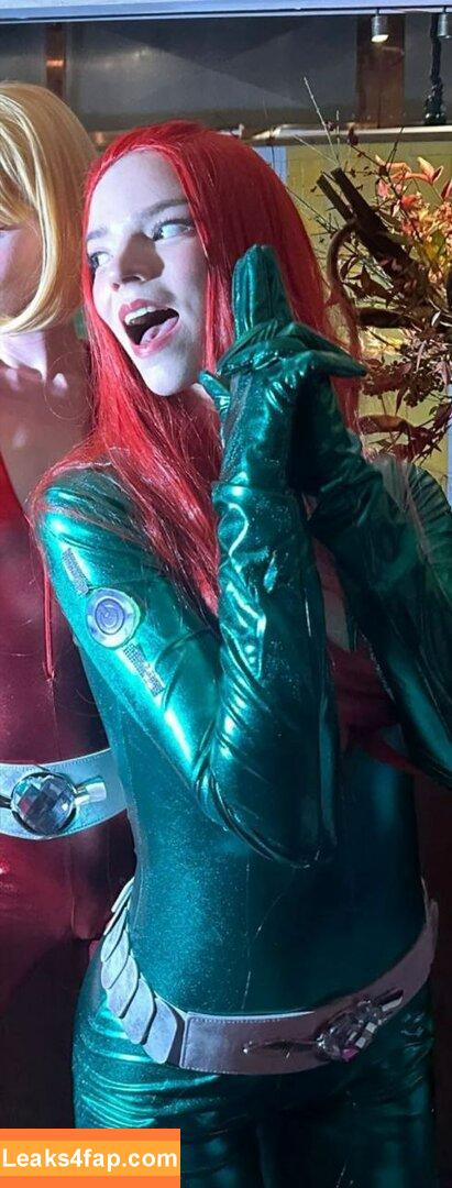 Anya Taylor-Joy / anyataylorjoy / owlicats leaked photo photo #0684