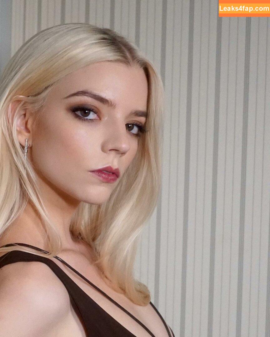 Anya Taylor-Joy / anyataylorjoy / owlicats leaked photo photo #0734