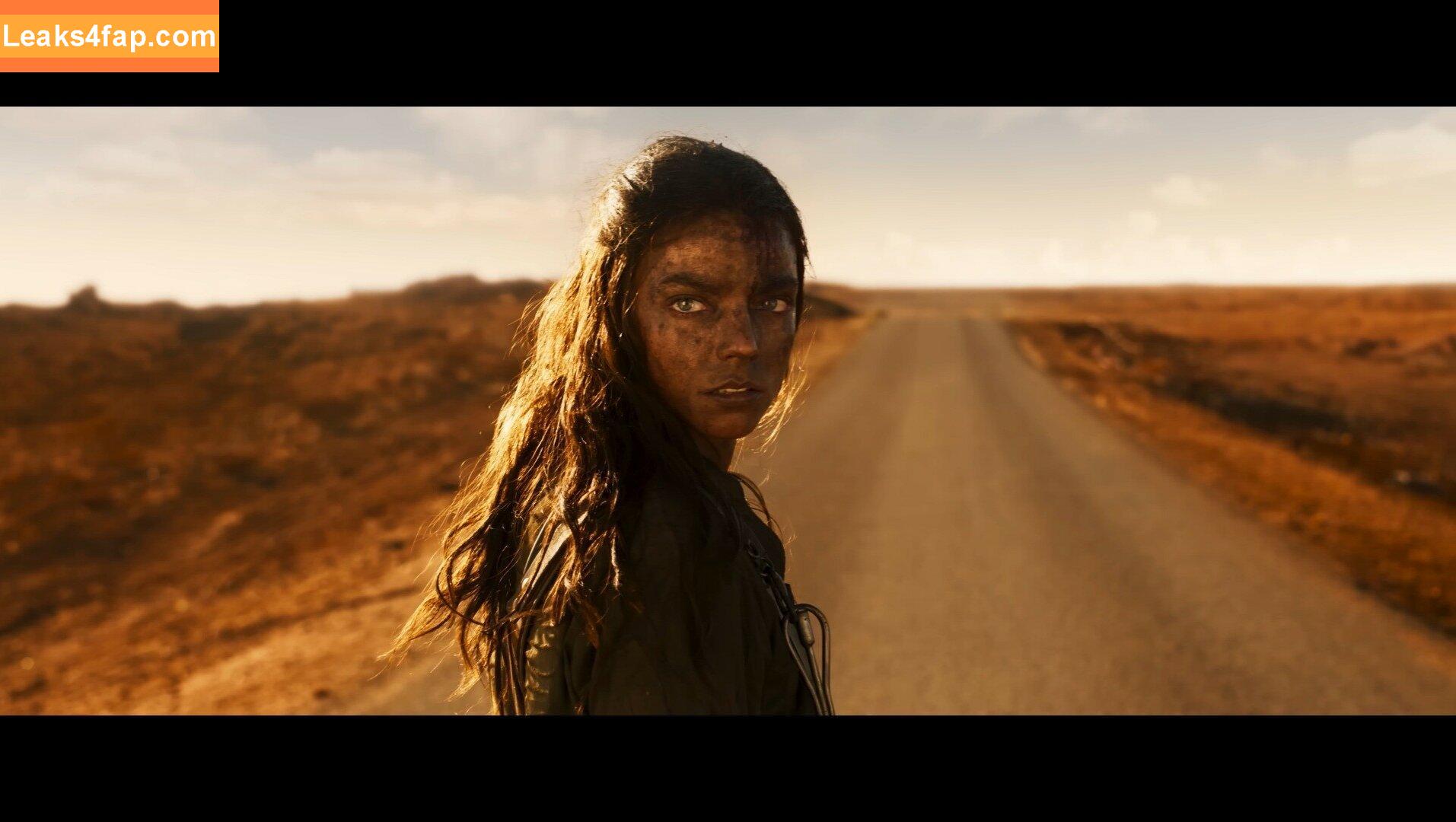 Anya Taylor-Joy / anyataylorjoy / owlicats leaked photo photo #0738