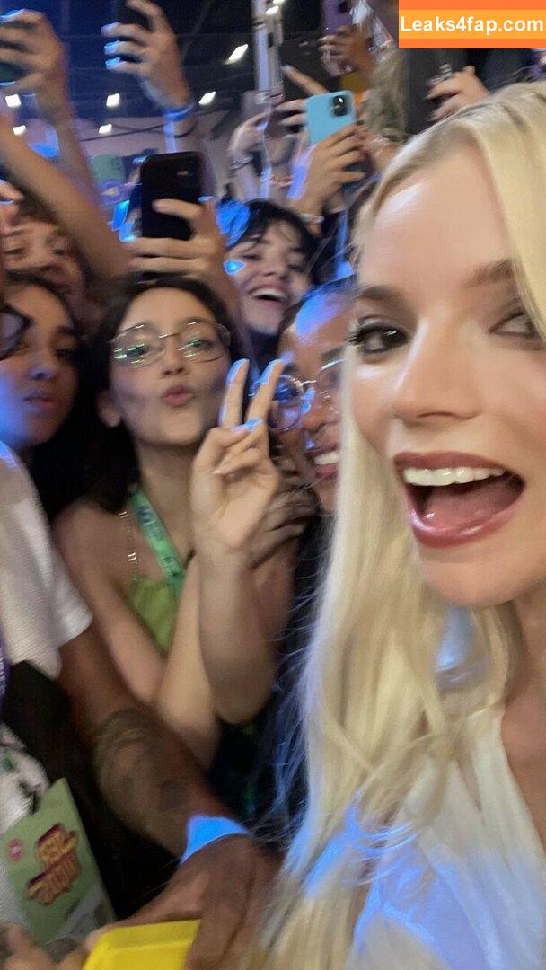 Anya Taylor-Joy / anyataylorjoy / owlicats leaked photo photo #0761