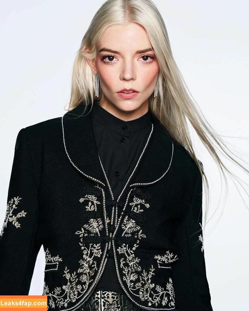 Anya Taylor-Joy / anyataylorjoy / owlicats leaked photo photo #0768