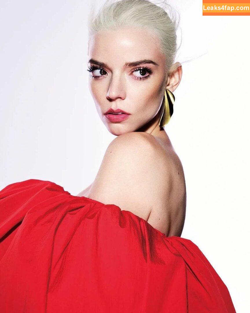 Anya Taylor-Joy / anyataylorjoy / owlicats leaked photo photo #0773