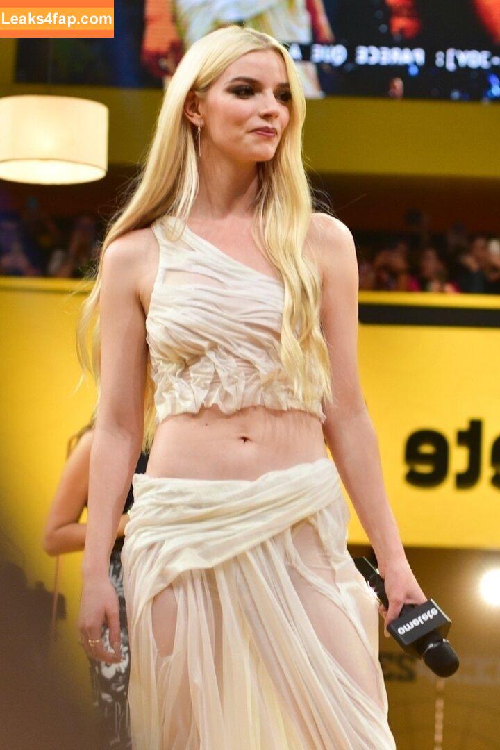 Anya Taylor-Joy / anyataylorjoy / owlicats leaked photo photo #0780