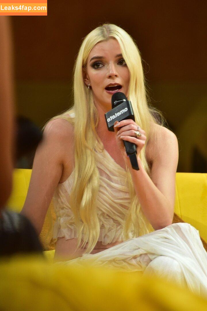 Anya Taylor-Joy / anyataylorjoy / owlicats leaked photo photo #0783