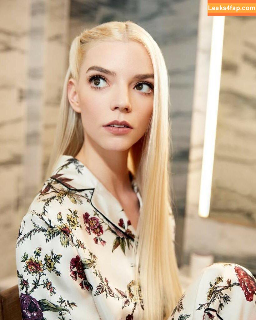Anya Taylor-Joy / anyataylorjoy / owlicats leaked photo photo #0855
