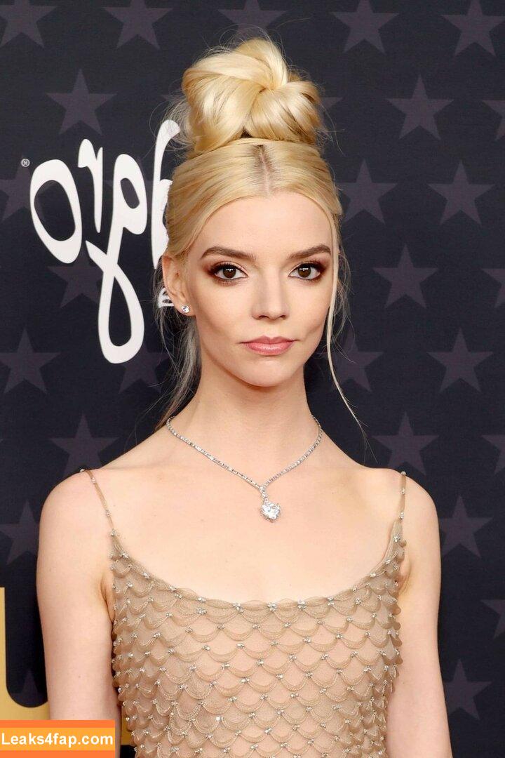 Anya Taylor-Joy / anyataylorjoy / owlicats leaked photo photo #0871