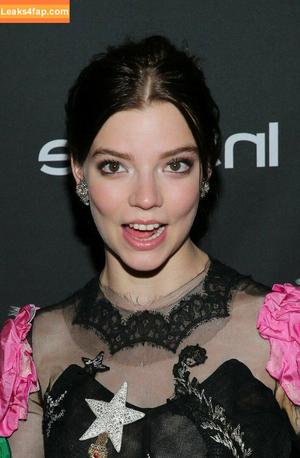 Anya Taylor-Joy photo #0122