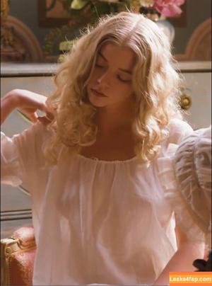 Anya Taylor-Joy photo #0254