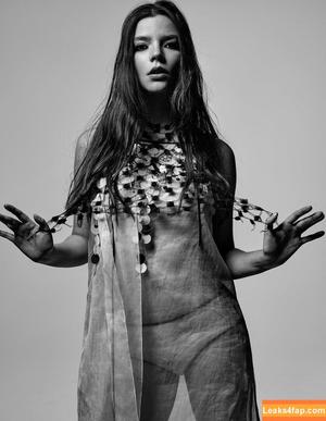 Anya Taylor-Joy photo #0265