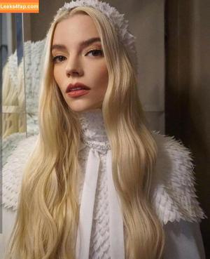 Anya Taylor-Joy photo #0304