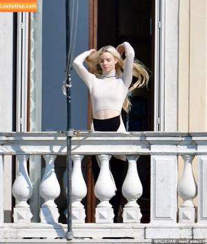 Anya Taylor-Joy photo #0347