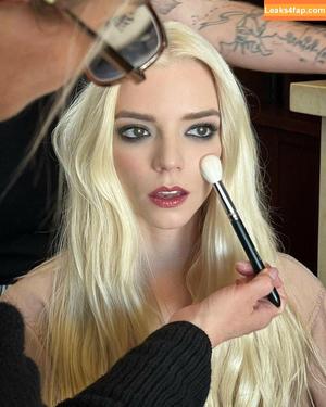 Anya Taylor-Joy photo #0397