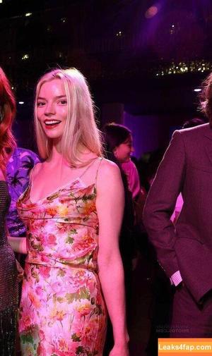 Anya Taylor-Joy photo #0429
