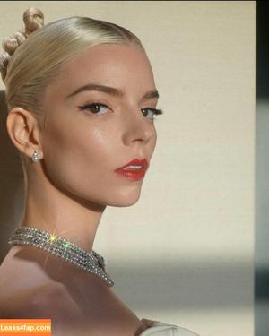 Anya Taylor-Joy photo #0585