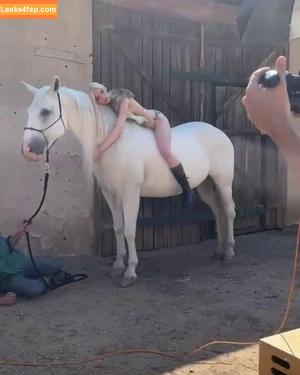 Anya Taylor-Joy photo #0587