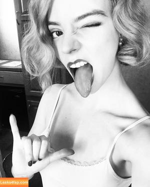 Anya Taylor-Joy photo #0669