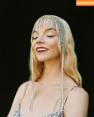 Anya Taylor-Joy photo #0715