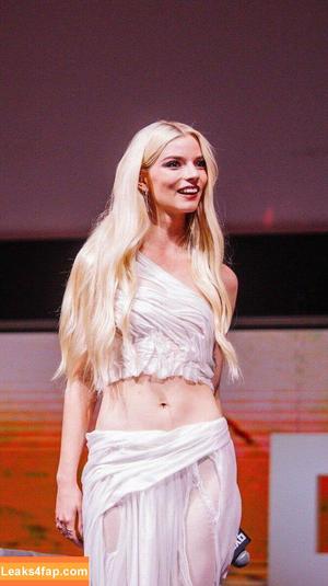 Anya Taylor-Joy photo #0765