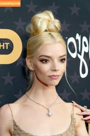 Anya Taylor-Joy photo #0857