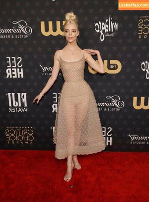 Anya Taylor-Joy photo #0873