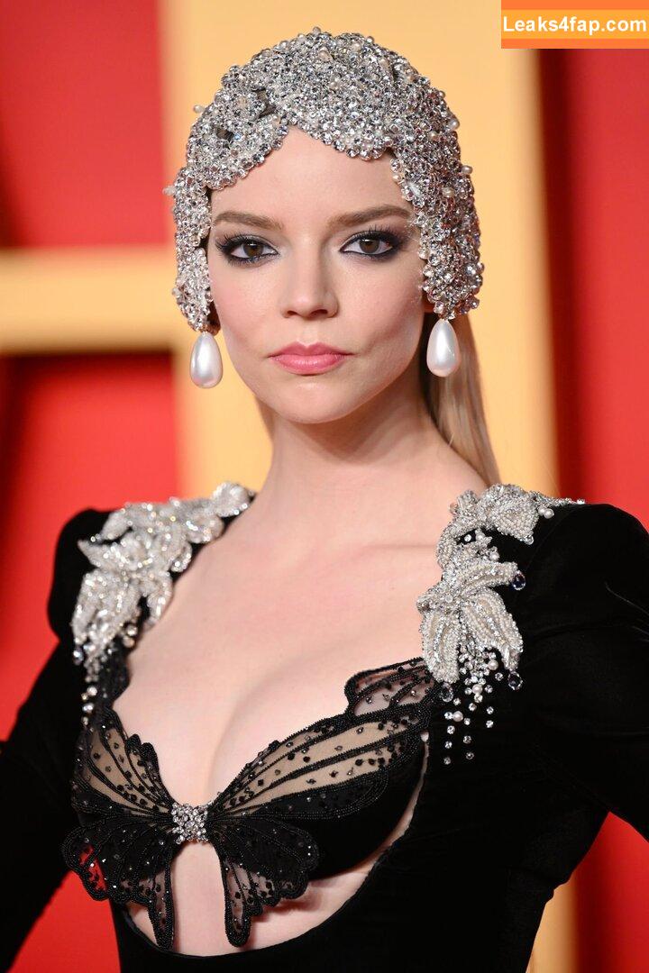 Anya Taylor-Joy / anyataylorjoy / owlicats leaked photo photo #1064