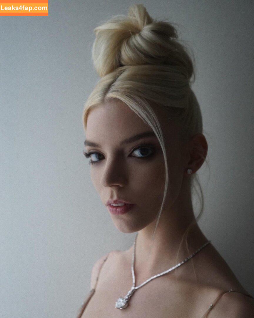 Anya Taylor-Joy / anyataylorjoy / owlicats leaked photo photo #1073