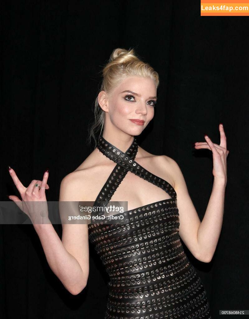 Anya Taylor-Joy / anyataylorjoy / owlicats leaked photo photo #1110