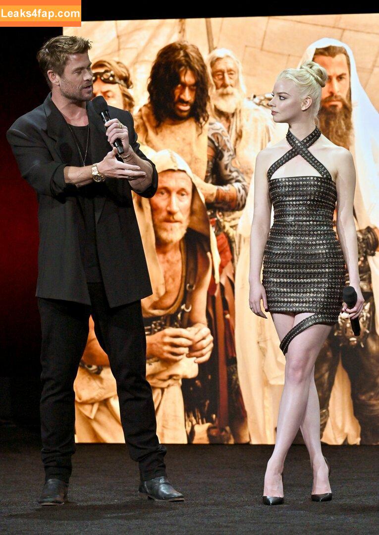 Anya Taylor-Joy / anyataylorjoy / owlicats leaked photo photo #1125