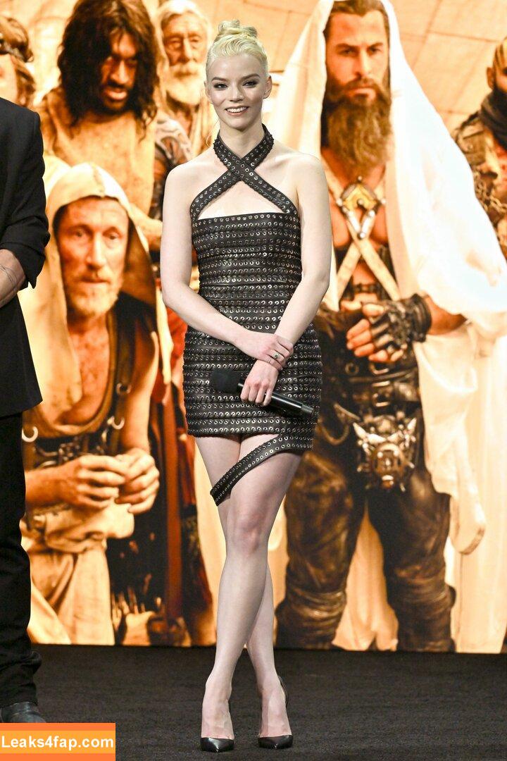 Anya Taylor-Joy / anyataylorjoy / owlicats leaked photo photo #1127