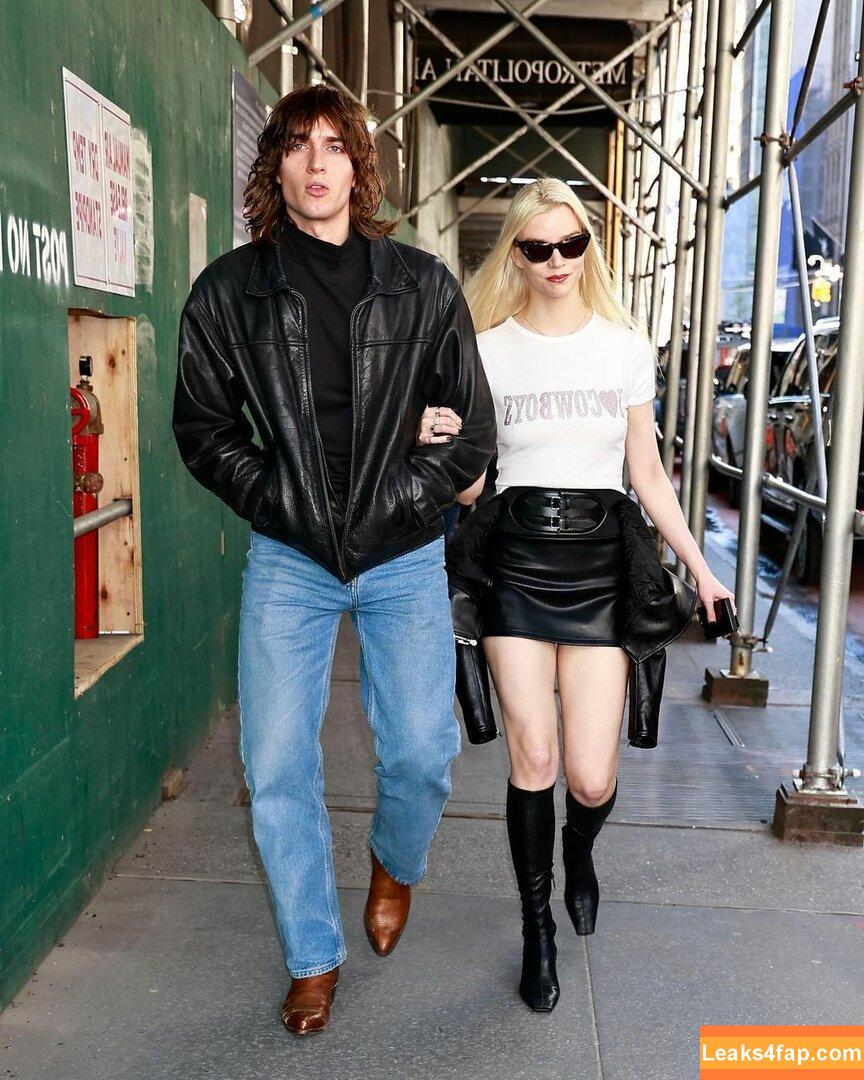 Anya Taylor-Joy / anyataylorjoy / owlicats leaked photo photo #1224