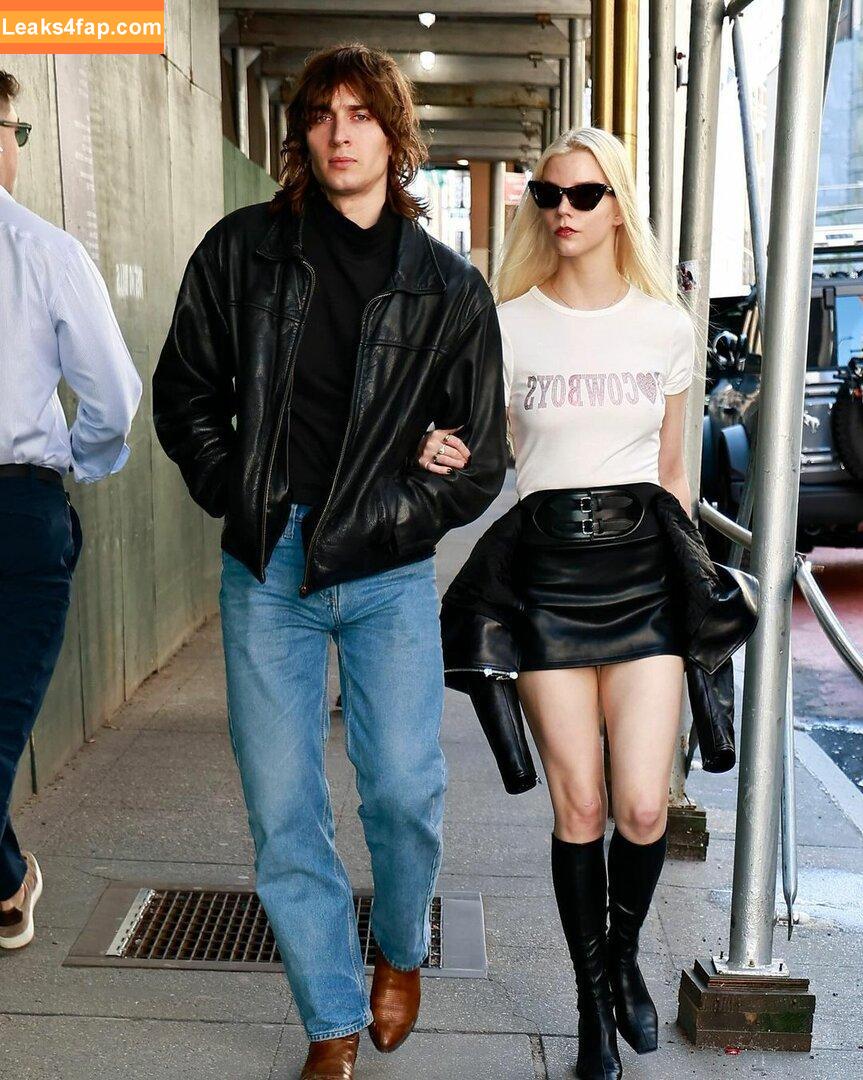 Anya Taylor-Joy / anyataylorjoy / owlicats leaked photo photo #1227