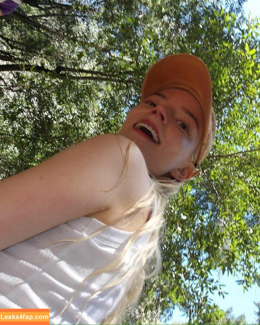 Anya Taylor-Joy / anyataylorjoy / owlicats leaked photo photo #1229