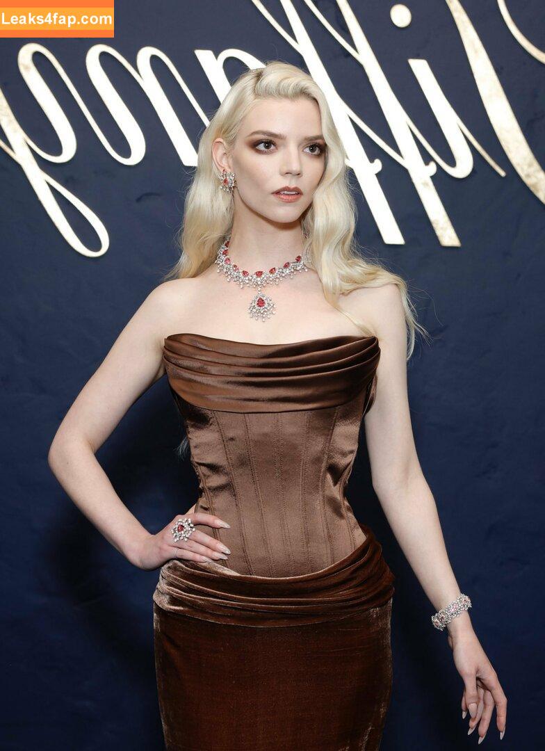 Anya Taylor-Joy / anyataylorjoy / owlicats leaked photo photo #1255