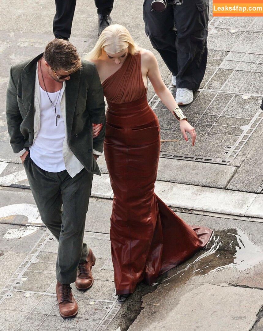 Anya Taylor-Joy / anyataylorjoy / owlicats leaked photo photo #1272