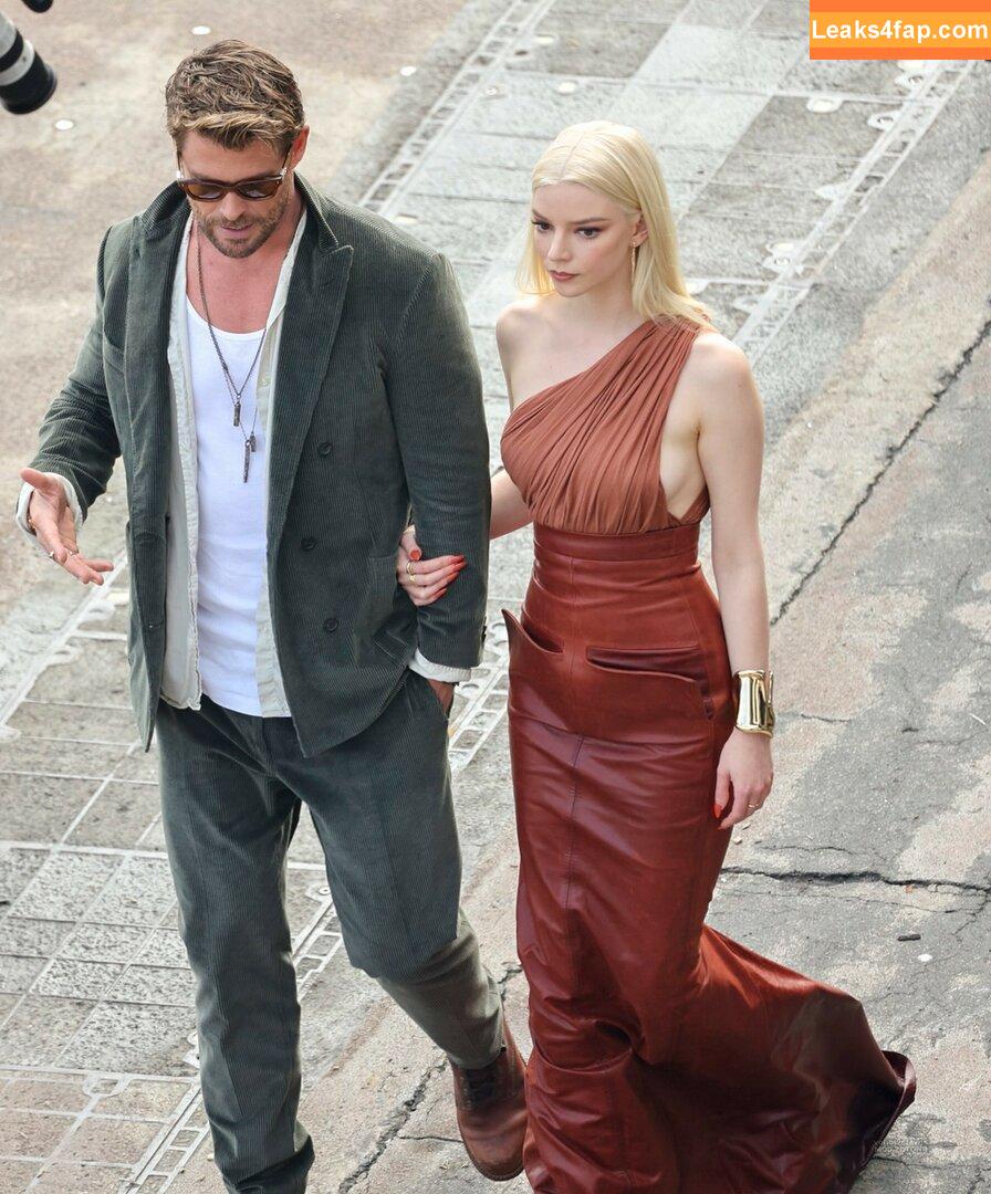 Anya Taylor-Joy / anyataylorjoy / owlicats leaked photo photo #1276