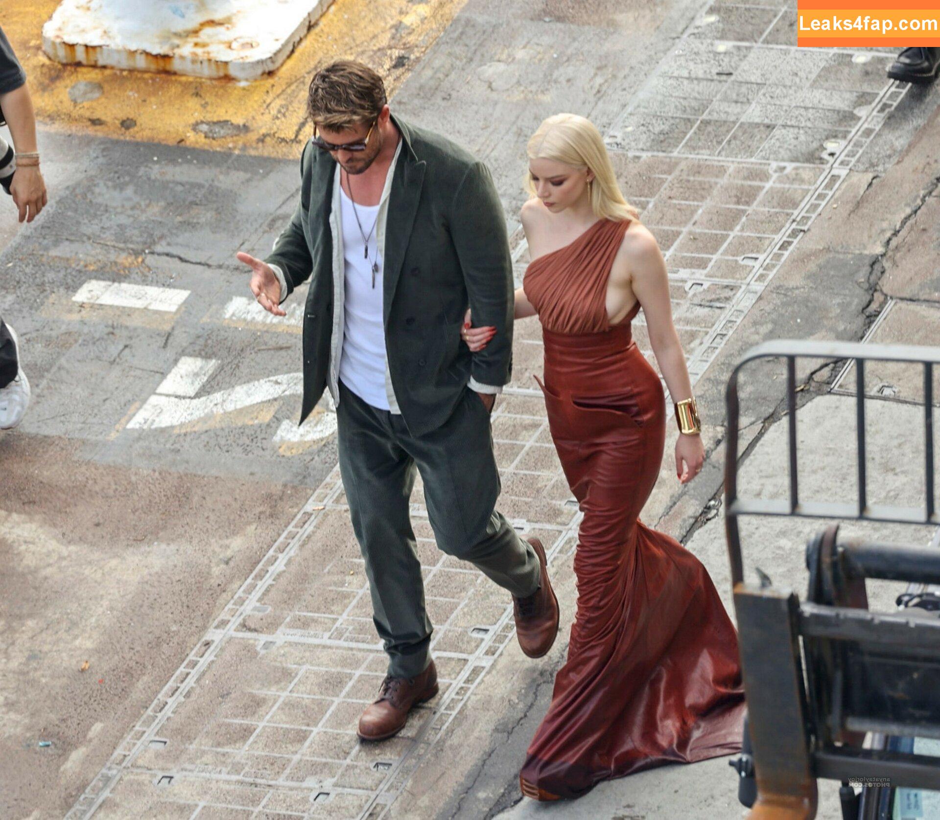 Anya Taylor-Joy / anyataylorjoy / owlicats leaked photo photo #1278