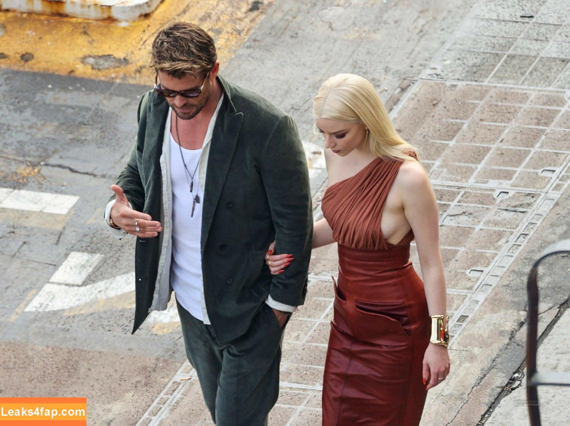 Anya Taylor-Joy / anyataylorjoy / owlicats leaked photo photo #1279