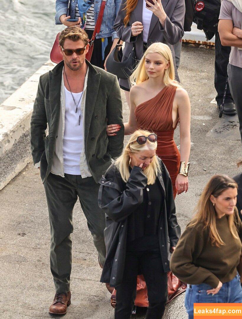 Anya Taylor-Joy / anyataylorjoy / owlicats leaked photo photo #1295