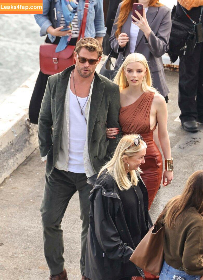 Anya Taylor-Joy / anyataylorjoy / owlicats leaked photo photo #1296