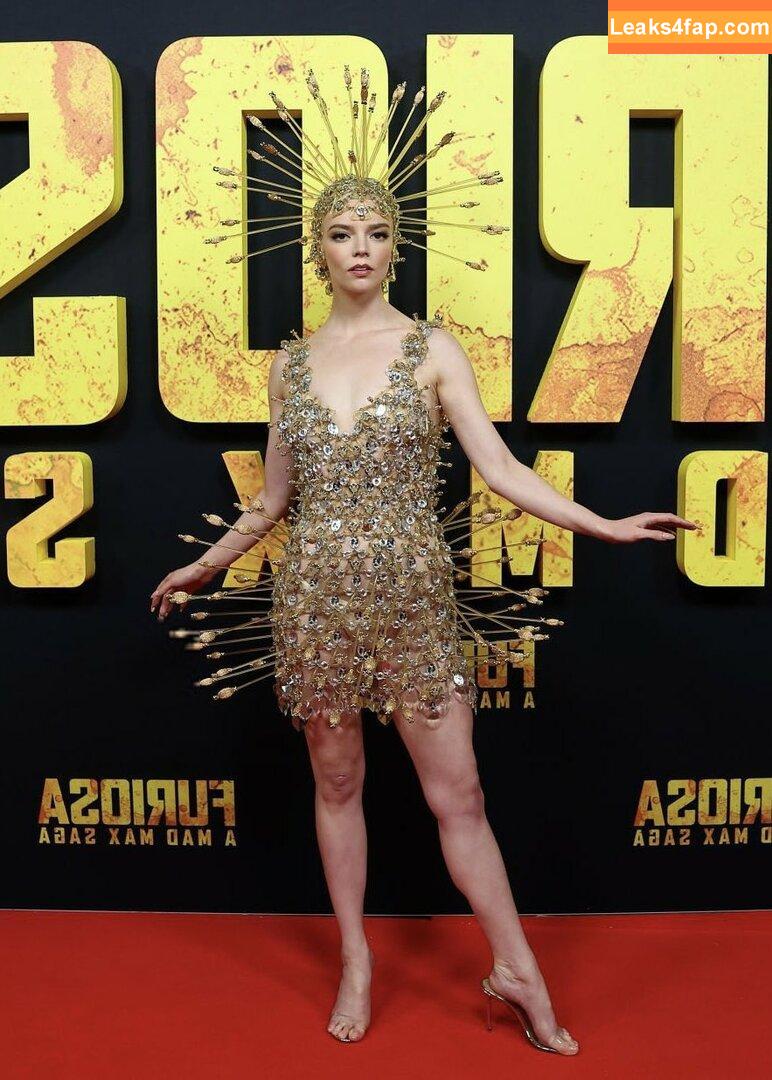 Anya Taylor-Joy / anyataylorjoy / owlicats leaked photo photo #1314