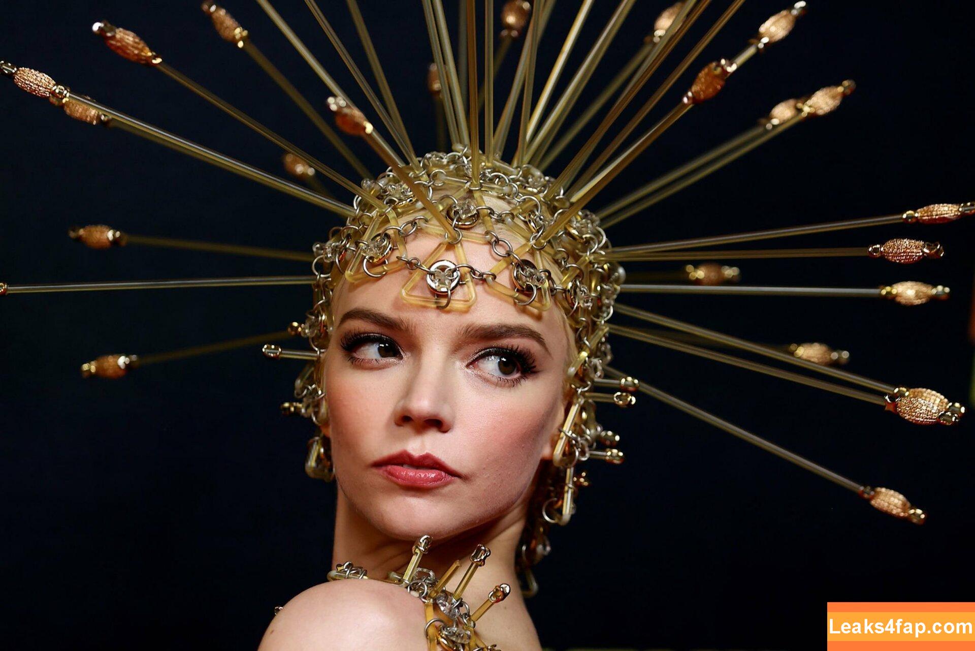 Anya Taylor-Joy / anyataylorjoy / owlicats leaked photo photo #1316