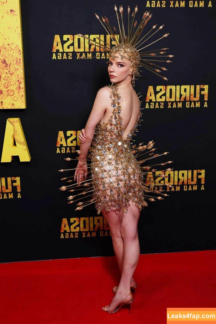 Anya Taylor-Joy / anyataylorjoy / owlicats leaked photo photo #1319