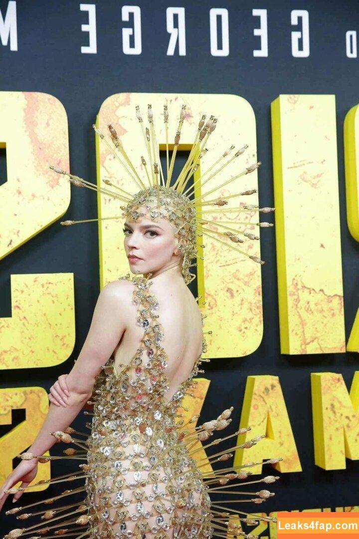 Anya Taylor-Joy / anyataylorjoy / owlicats leaked photo photo #1325