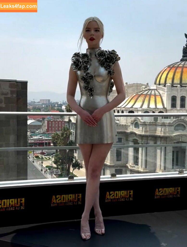 Anya Taylor-Joy / anyataylorjoy / owlicats leaked photo photo #1347