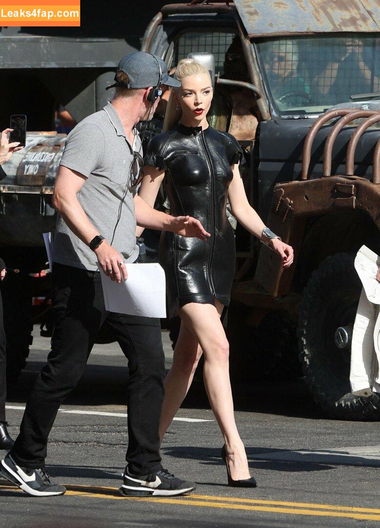 Anya Taylor-Joy / anyataylorjoy / owlicats leaked photo photo #1380